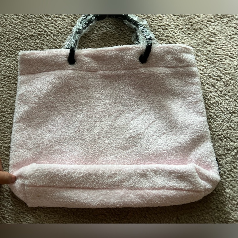 Mary Kay Pink Soft Plush Tote Bag and Eye Mask - Picture 10 of 11